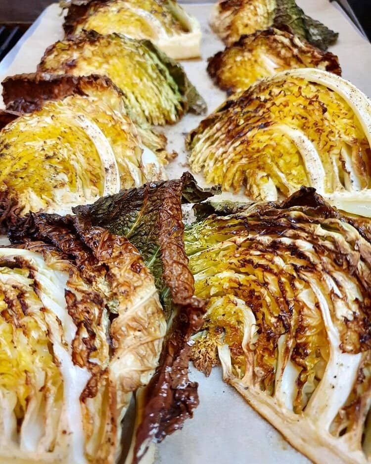 Choux grillé, Beurre blanc au Chipotle, Granola