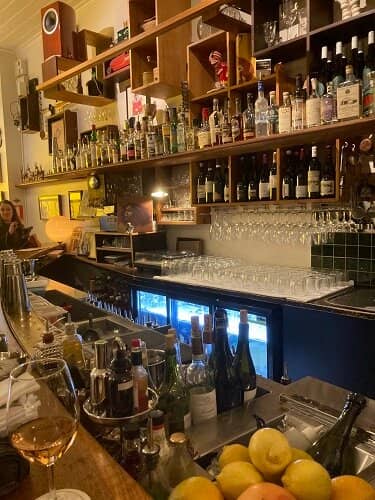 Cozy, Lively Atmosphere