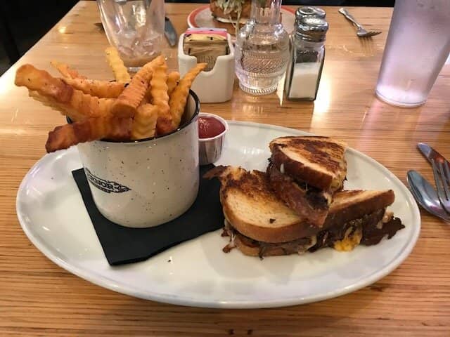 Vibrant Cocktails & Snacks