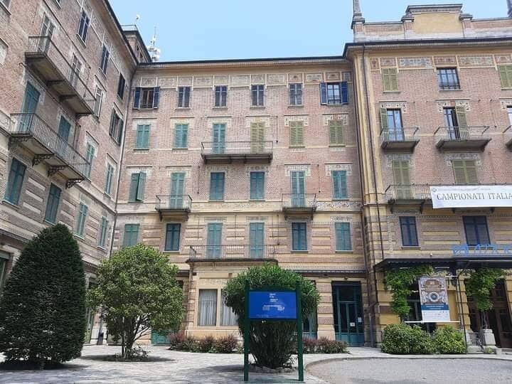 EUR District Architecture