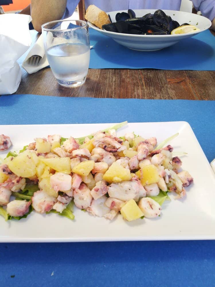 Fresh Seafood Cuisine