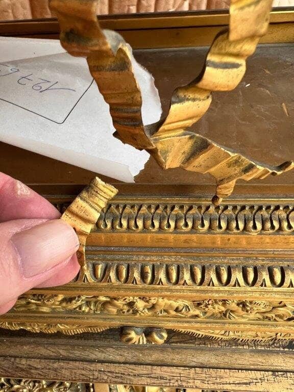 Decorative Arts & Objects