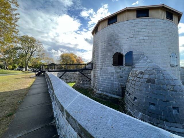 Military Barracks & Exhibits