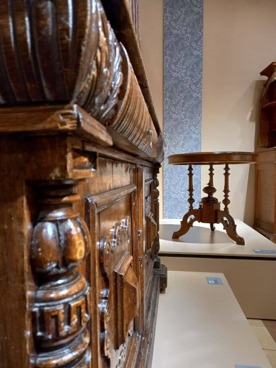 Historical Figures' Furniture