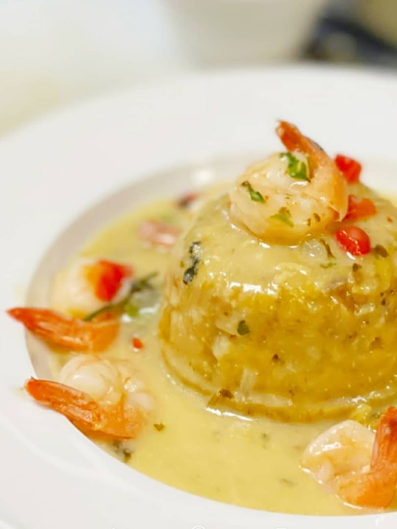 Vibrant Atmosphere & Friendly Service