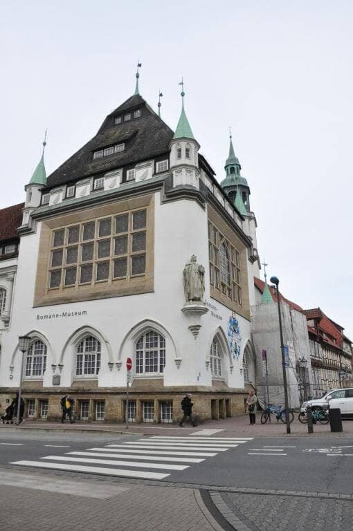 Temporary Modern Art