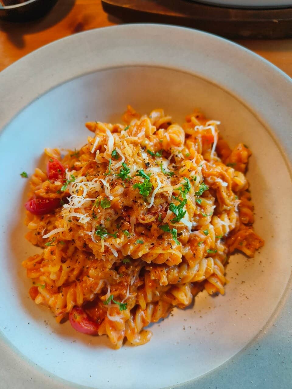 Cozy Korean-Western Atmosphere