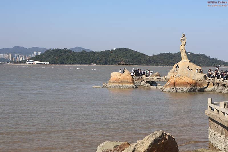 The Fisher Girl Statue