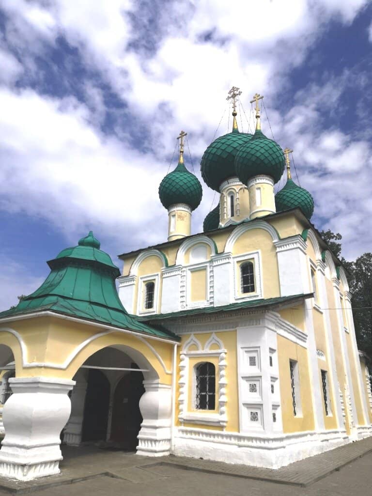 1000-Ruble Note Church