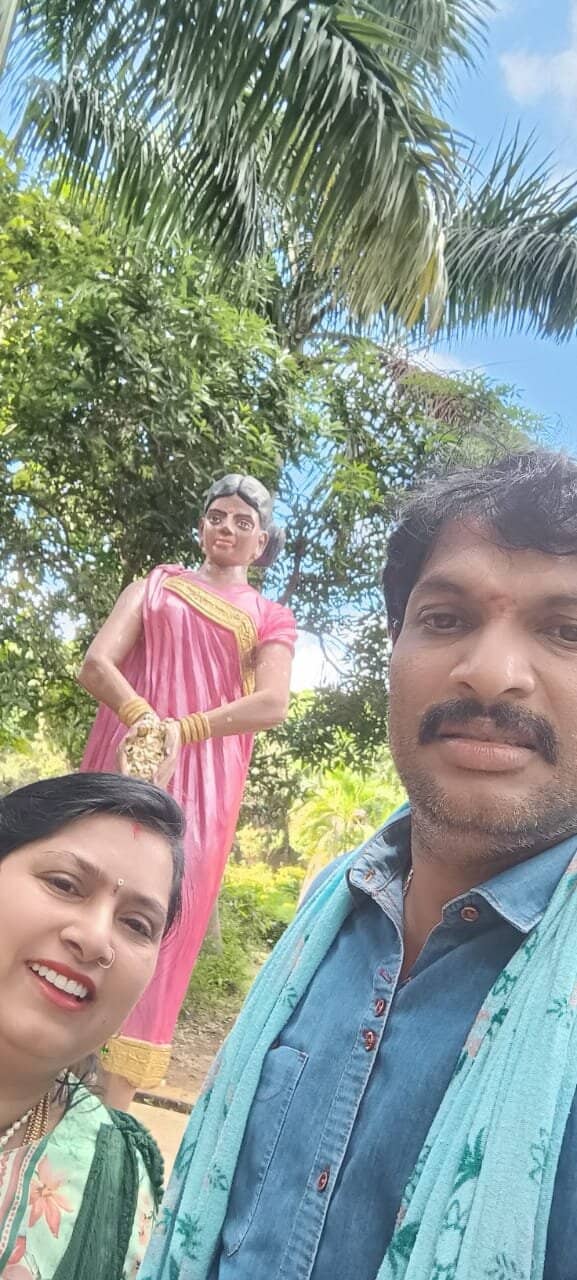 Colorful Statues and Photo Spots
