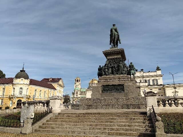 Proximity to St. Alexander Nevsky Cathedral