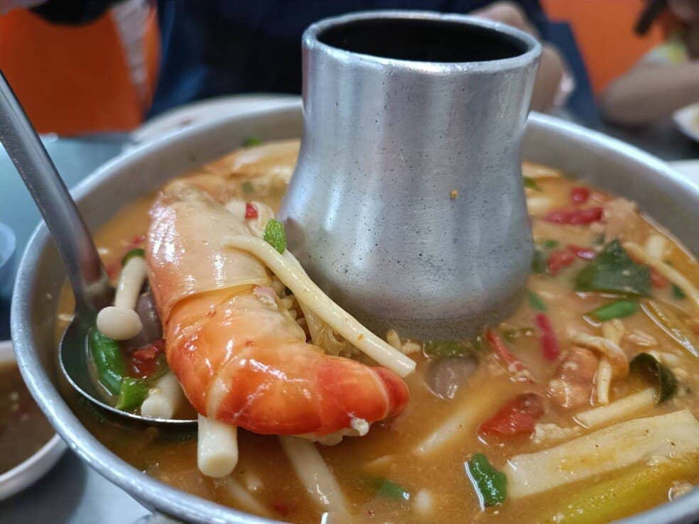 Authentic Thai Seafood Experience