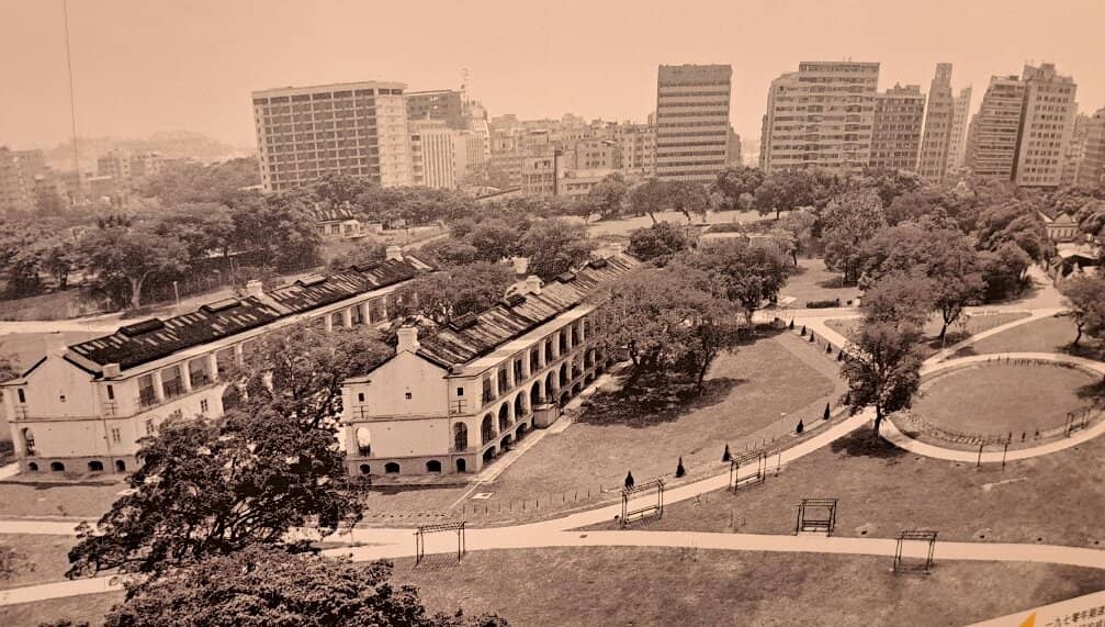 Chinese Crockery Display