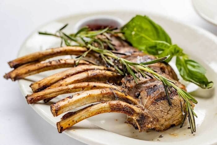 Intimate Seaside Dining