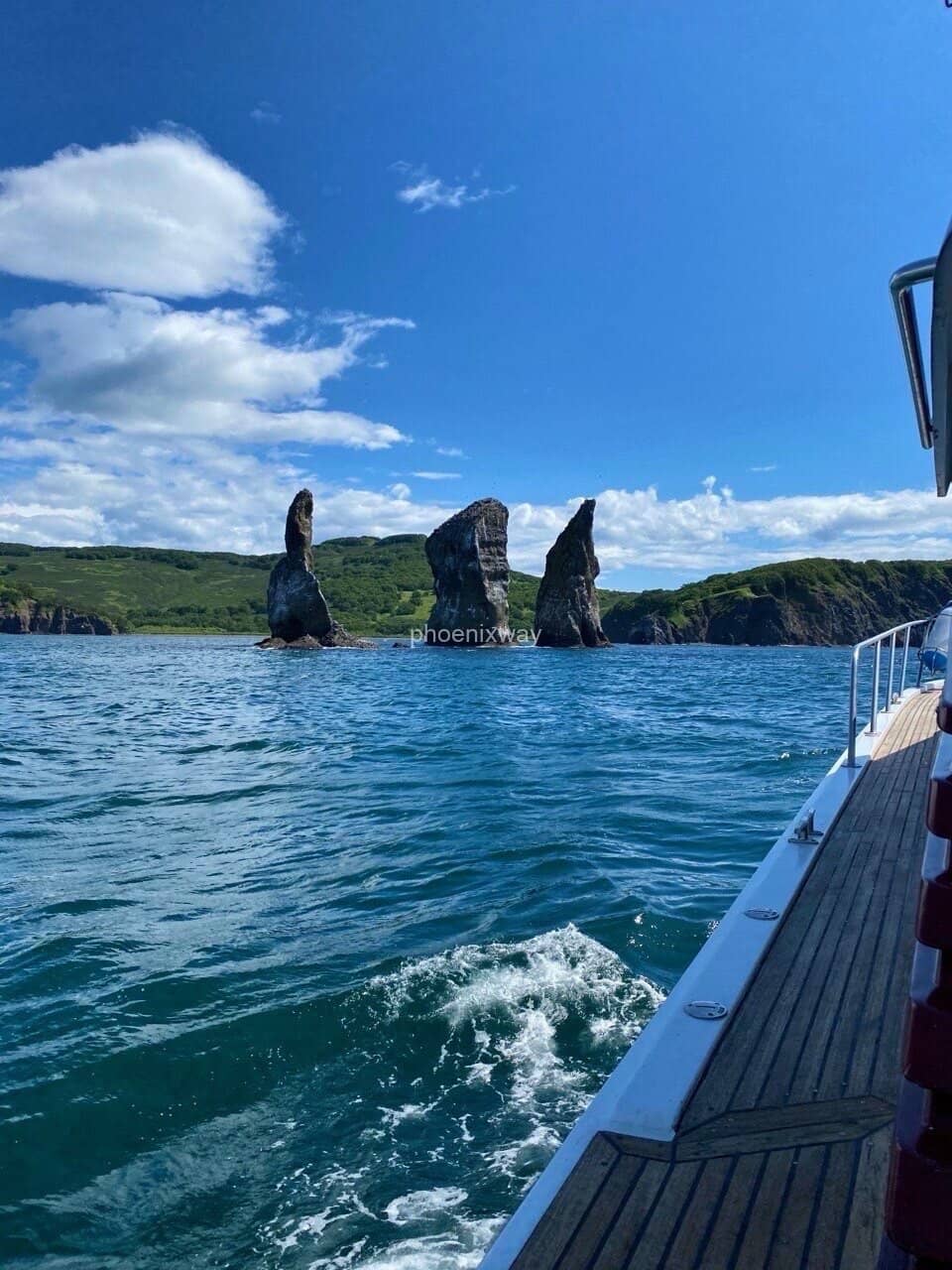 Panoramic Mountain Views