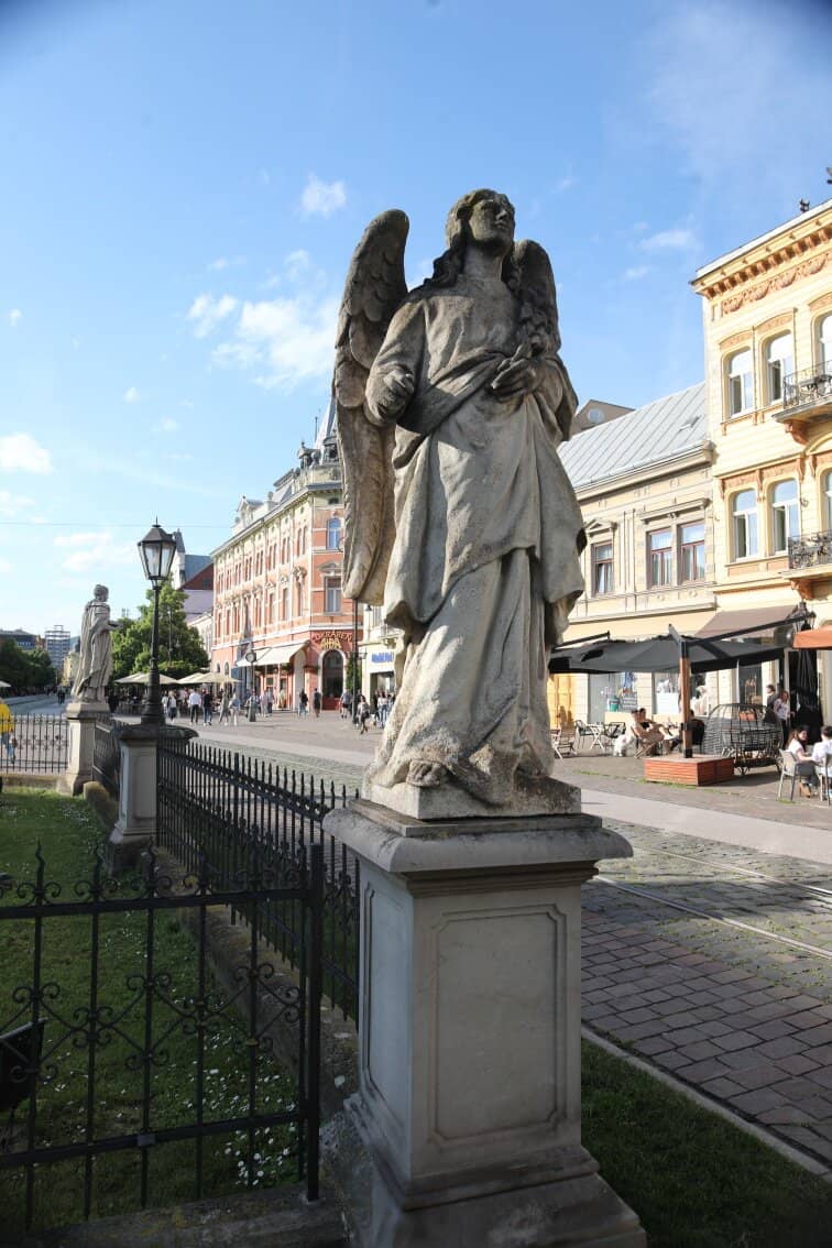 Historic Main Street Setting