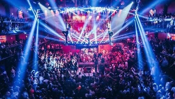 Acrobatic & Aerial Performances