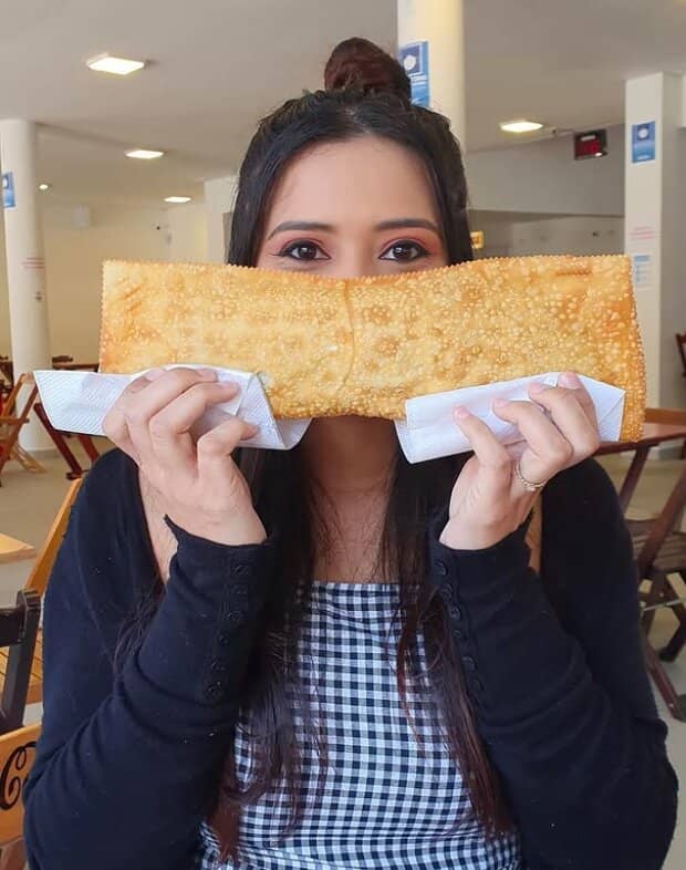 Celebrity-Adorned Atmosphere