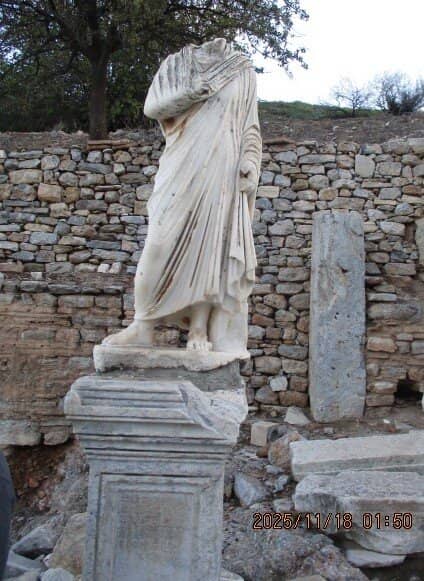 Vast Foundation Footprint