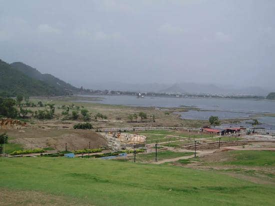 Lakeside Serenity (Udaipur)