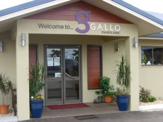 Animal Nursery & Milking Viewing