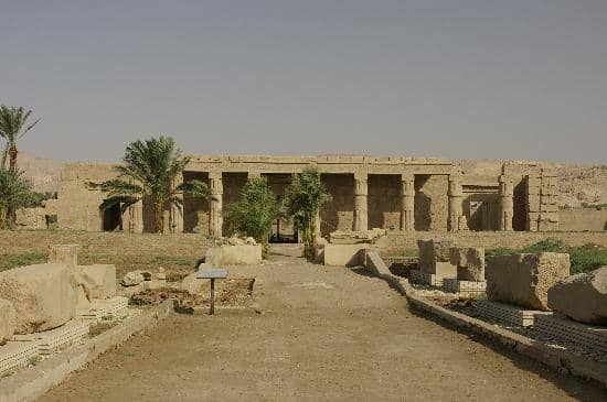 Vivid Reliefs and Colors