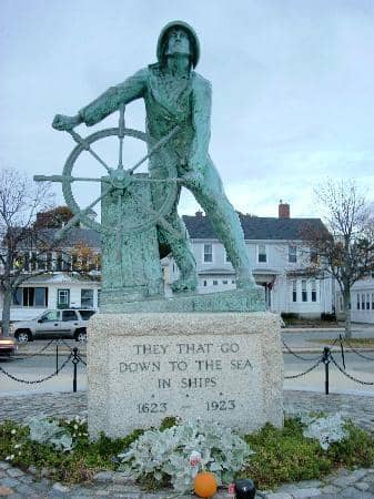 Three Fishermen Statue