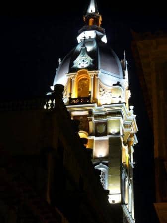 Simon Bolívar Statue