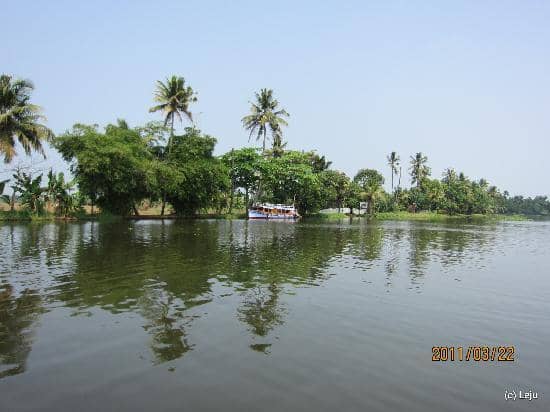 Houseboat Cruises