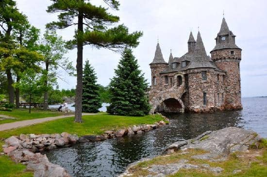 Ferry to Boldt Castle