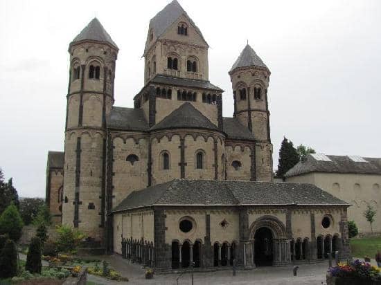 Abbey Gardens & Shops