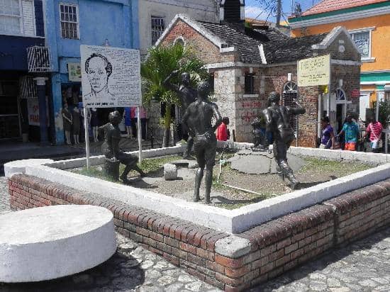 Local Vendors & Crafts