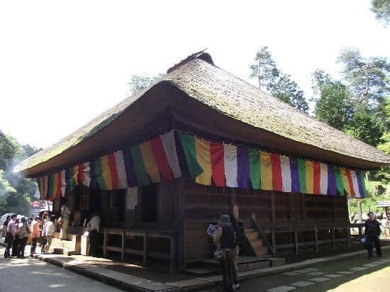 Peaceful Temple Grounds
