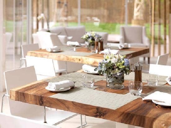 Farm-Fresh Dining