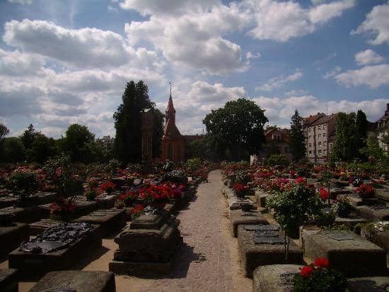 Monumental Graves