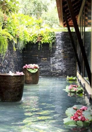 Full Body Scrub & Hot Oil Massage