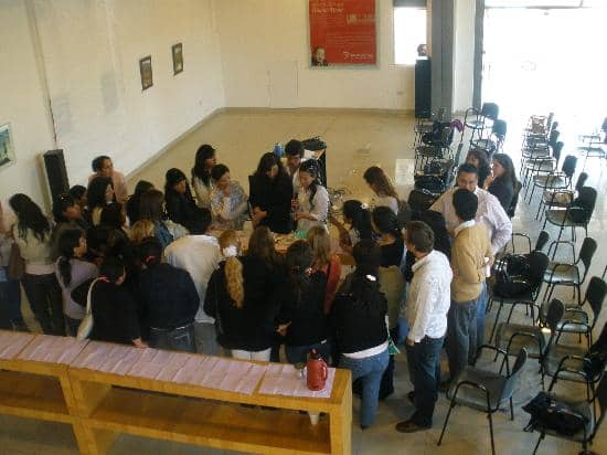 Live Music & Performances