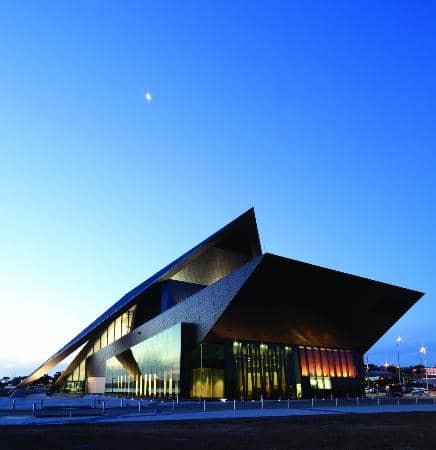 Live Music & Performances