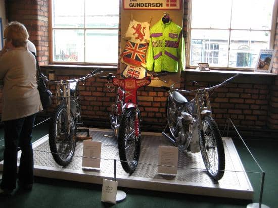 Textile Machinery Demonstrations