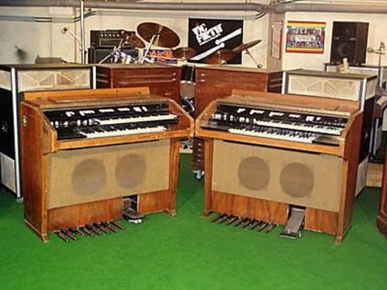 Playable Vintage Synths