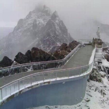 Sierra Nevada Ski Resort