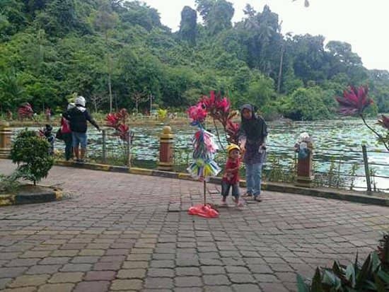 Refreshing Jogging Tracks