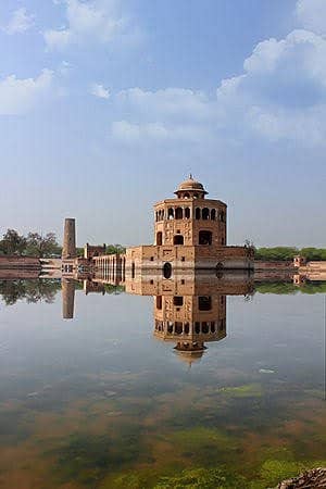 Baradari Structure