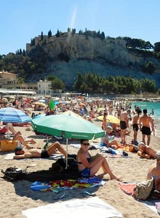 Proximity to Calanques