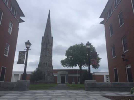 Beneski Earth Sciences Building