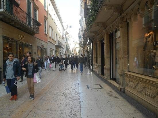 Piazza Ghiaia