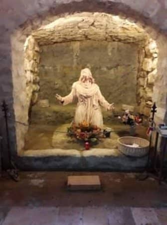 Tomb of Frate Ave Maria