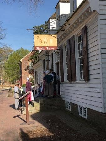 All-You-Can-Eat 'Groaning Board'