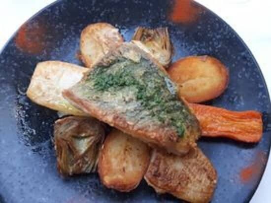 Vibrant Outdoor Ambiance