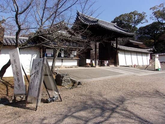 Scenic Pond and Grounds